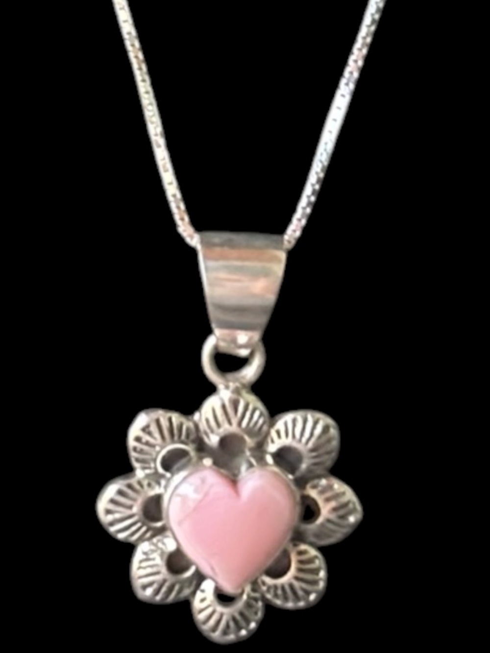 Pink Conch and Sterling Silver Heart Pendant Necklace New